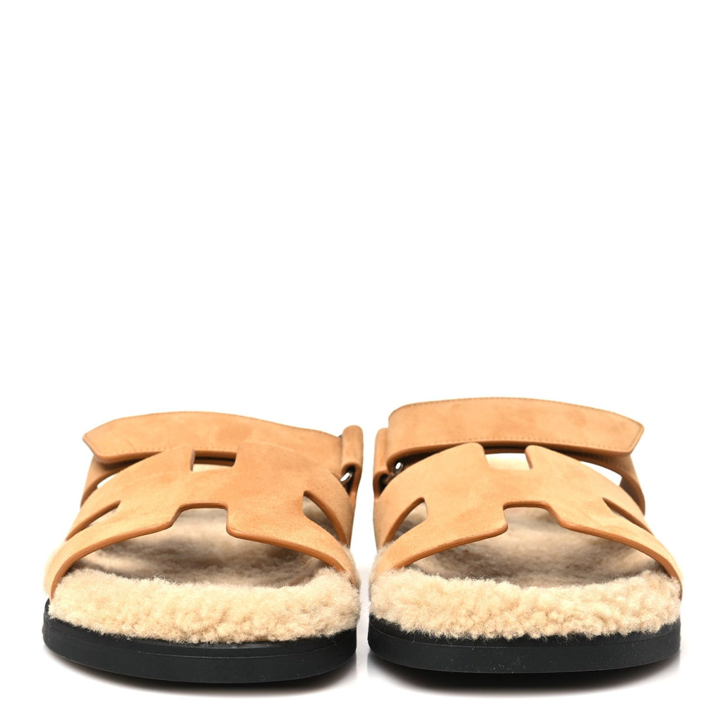 HERMES CHYPRE SANDALS SUEDE BEIGE