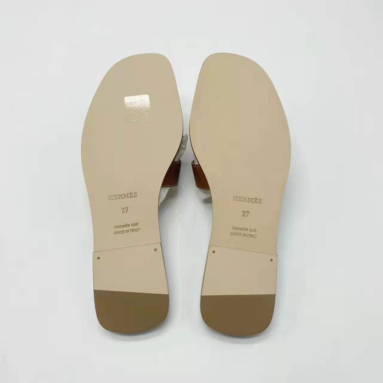 HERMES ORAN SANDAL GOLD