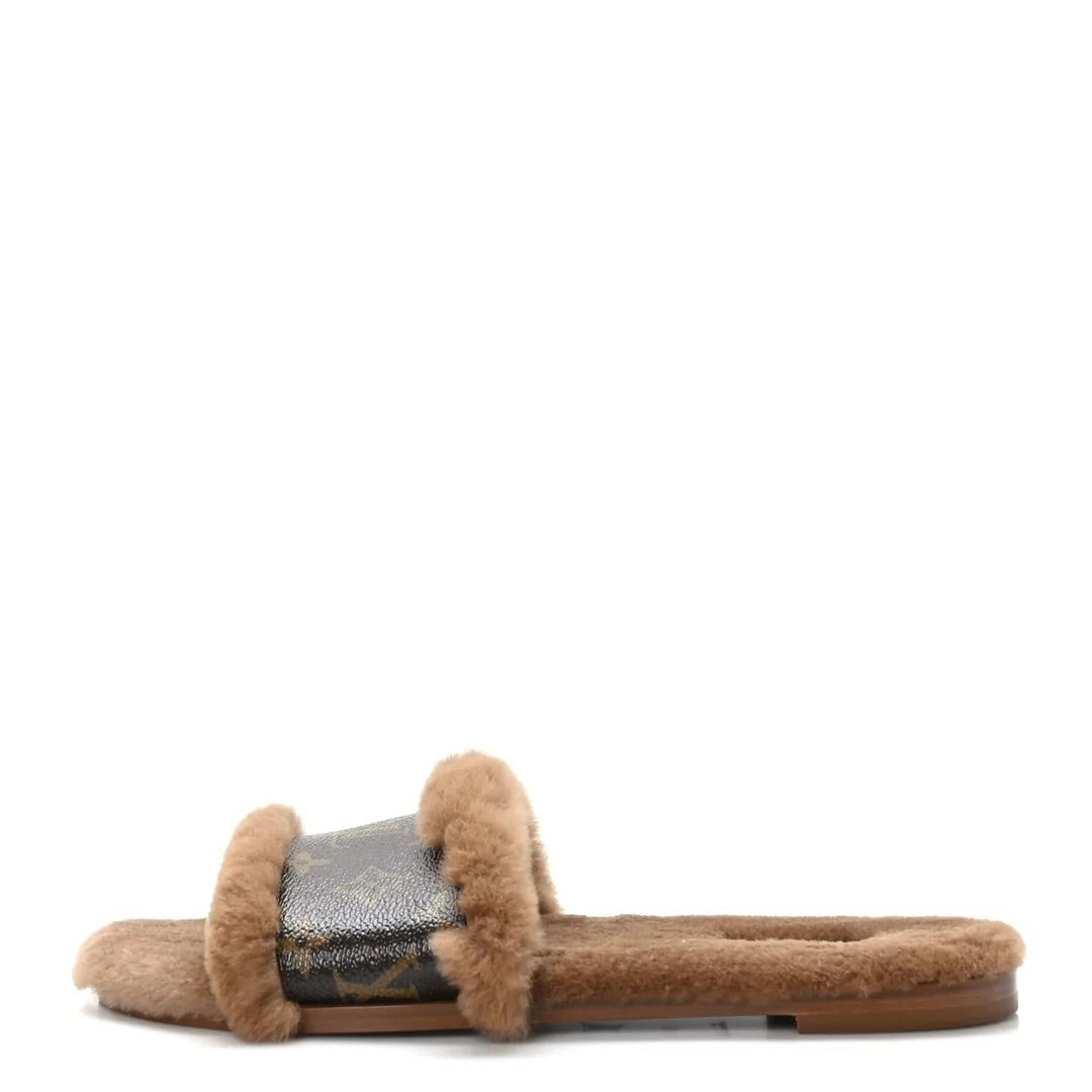 Louis Vuitton Patent Monogram Lock It Flat Mule - Brown/Tan Shearling