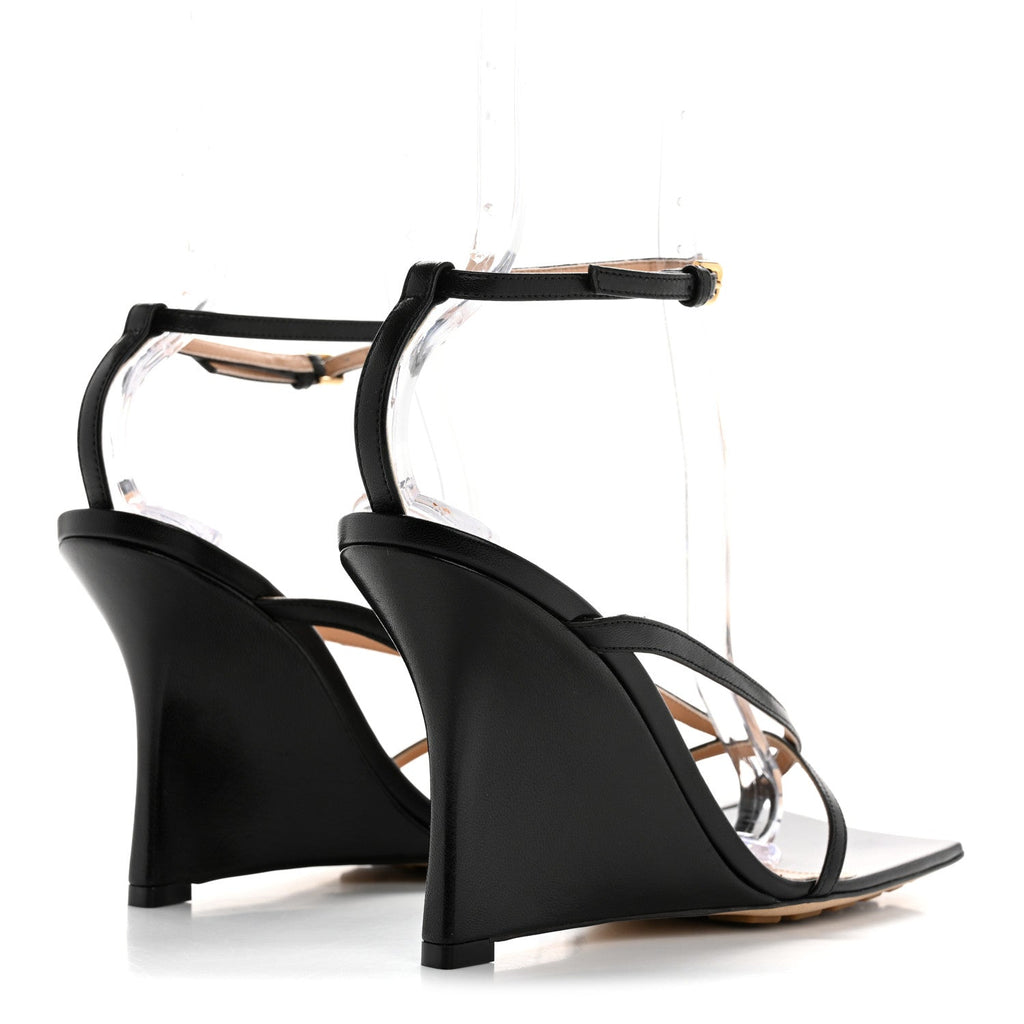 BOTTEGA VENETA LAMBSKIN STRETCH MULE SANDALS BLACK