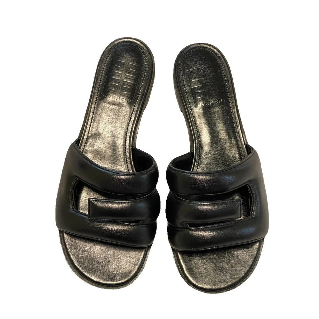 Givenchy Smooth Calfskin 4G Logo Flat Sandal - Black