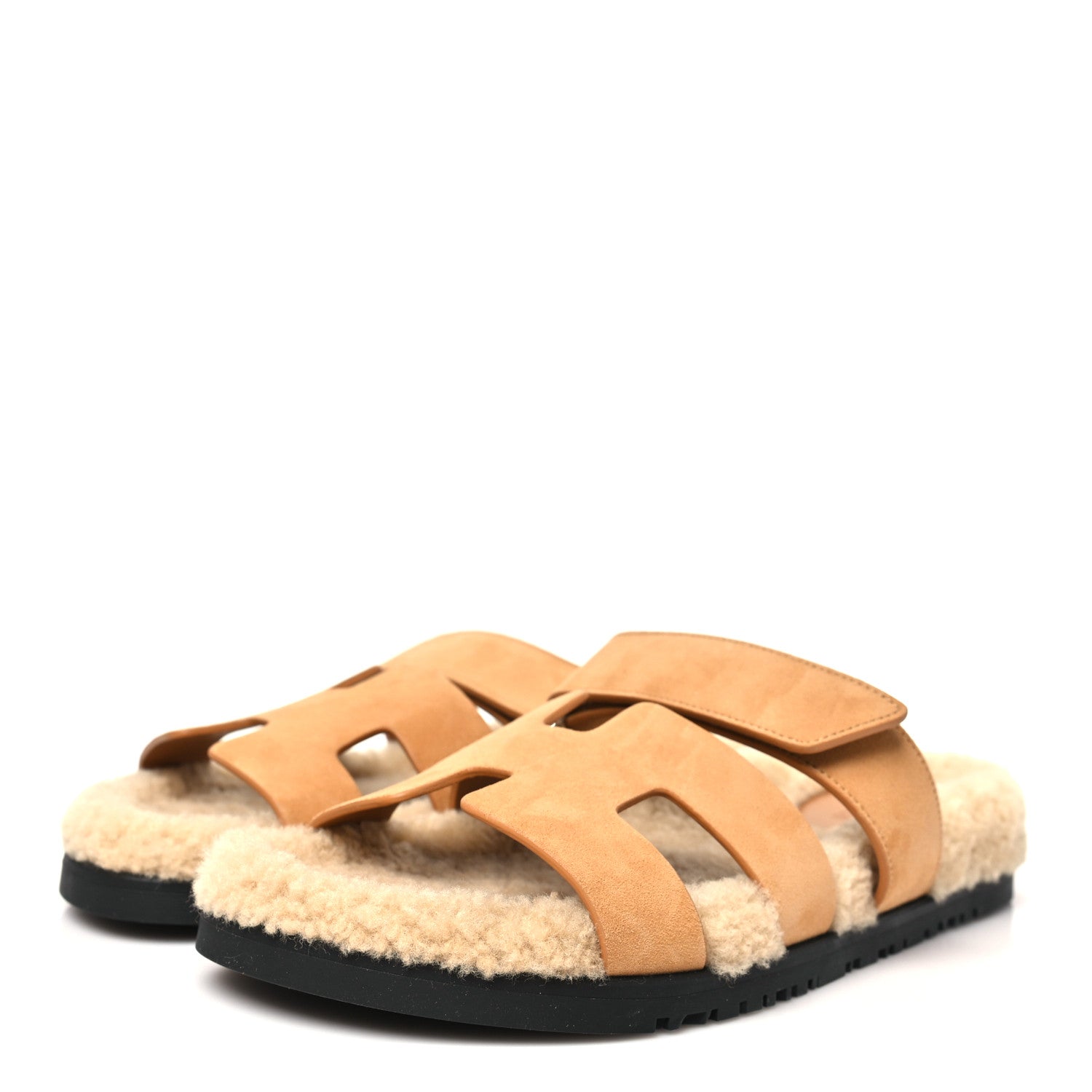 HERMES CHYPRE SANDALS SUEDE BEIGE