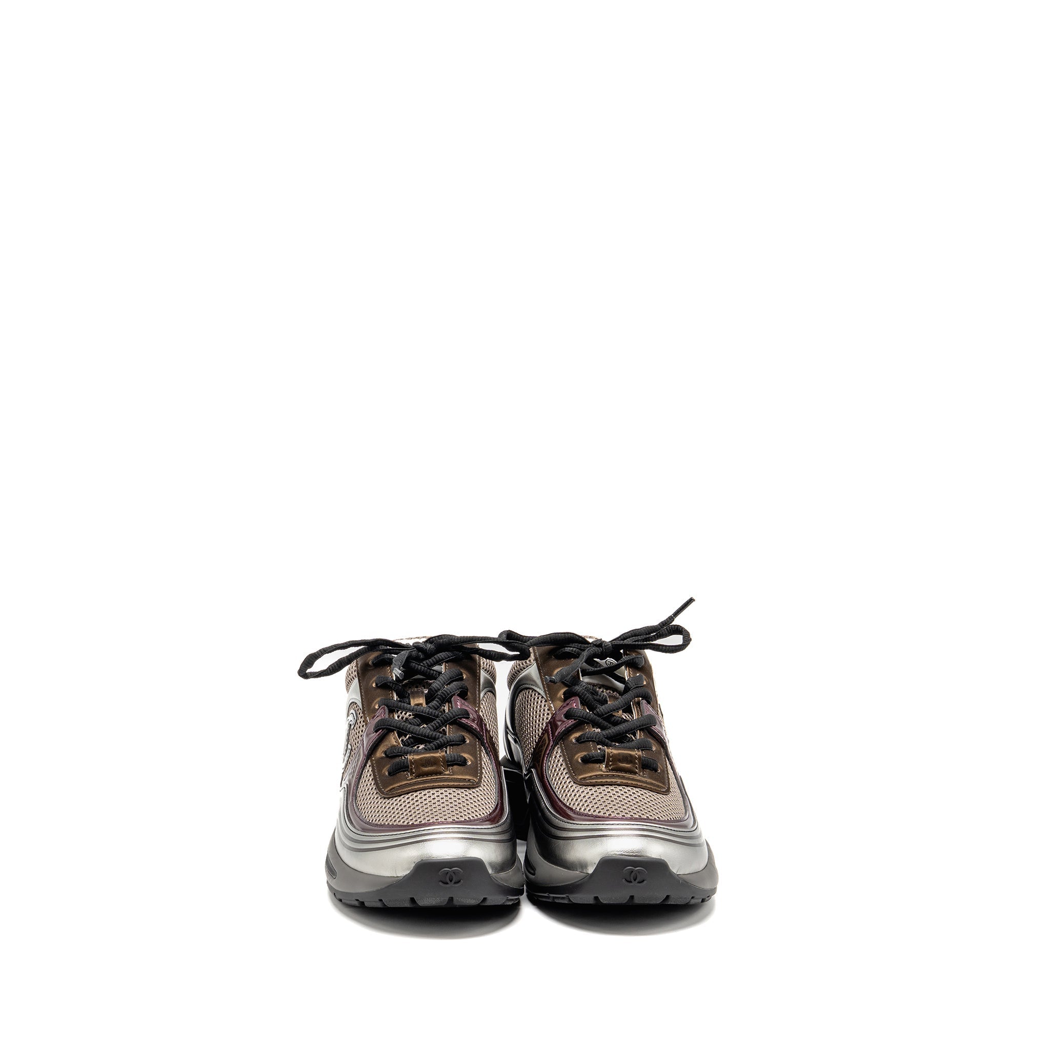 CHANEL CC LOGO SNEAKERS FABRIC/LAMINATED KHAKI/SILVER/DARK PURPLE