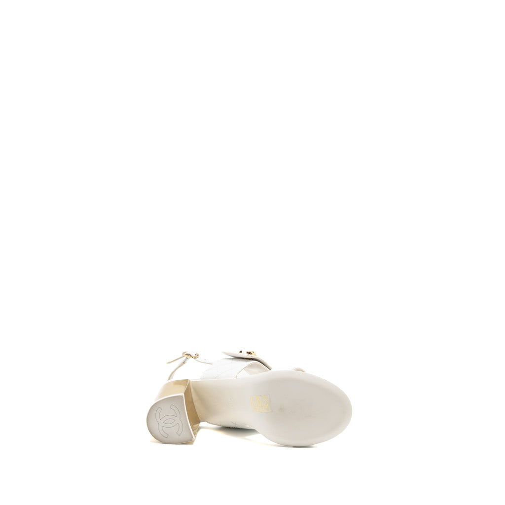 CHANEL 23P CC LOGO SANDALS PATENT GOATSKIN WHITE GHW