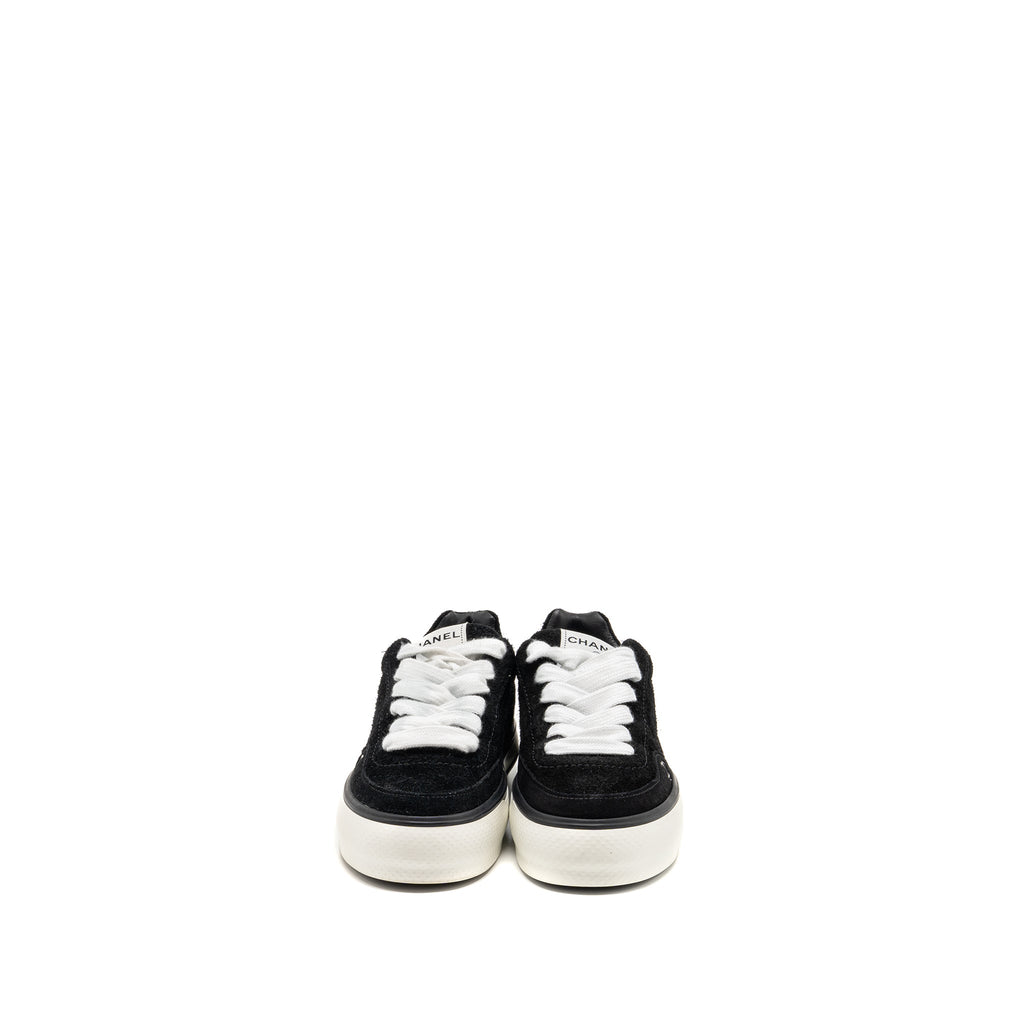CHANEL 23B CC LOGO SNEAKERS SUEDE CALFSKIN BLACK