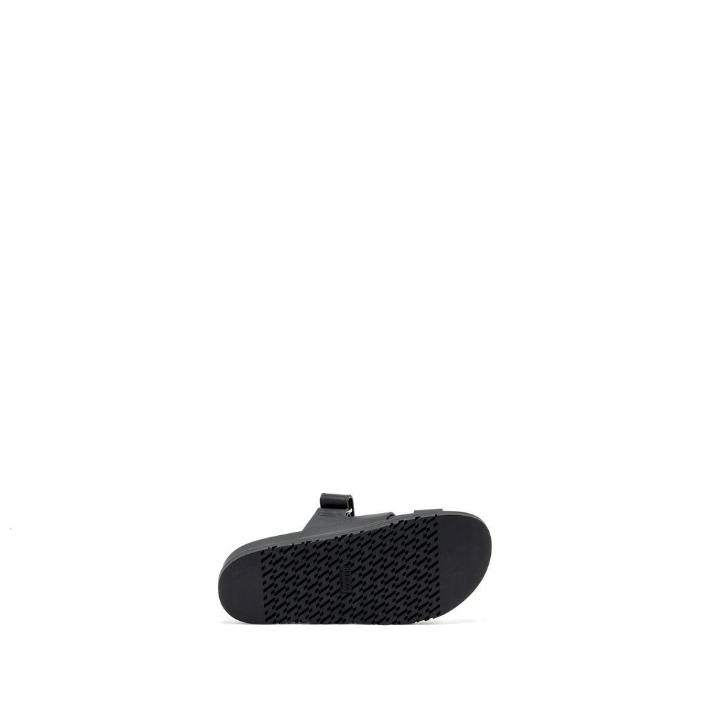 HERMES CHYPRE SANDALS BLACK