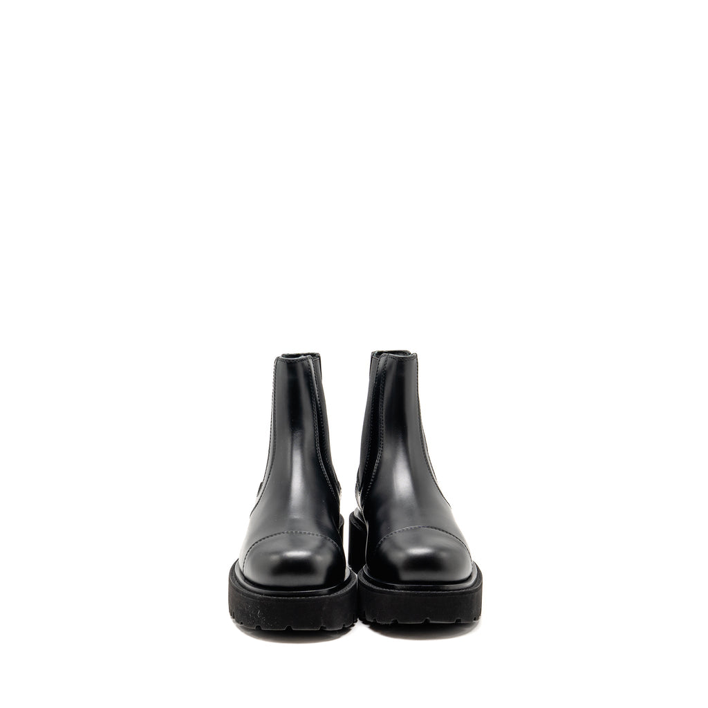 CHANEL 24B CC LOGO SHORT BOOTS CALFSKIN BLACK