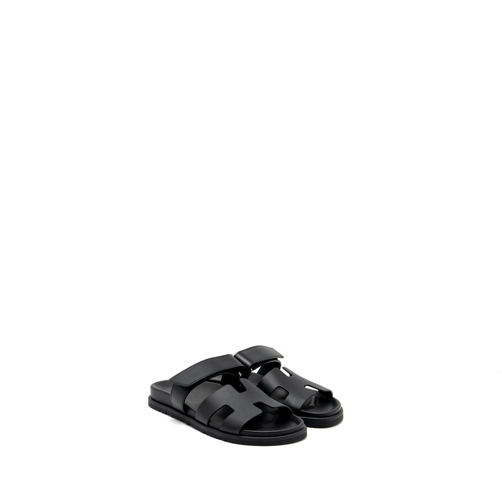 HERMES CHYPRE SANDALS BLACK