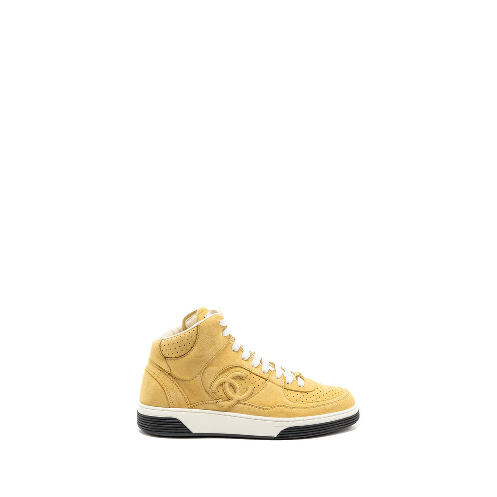 CHANEL 23A CC LOGO HIGH-TOP SNEAKERS SUEDE KIDSKIN DARK BEIGE