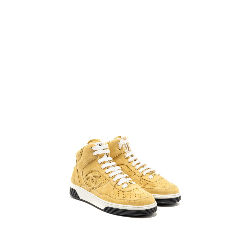 CHANEL 23A CC LOGO HIGH-TOP SNEAKERS SUEDE KIDSKIN DARK BEIGE