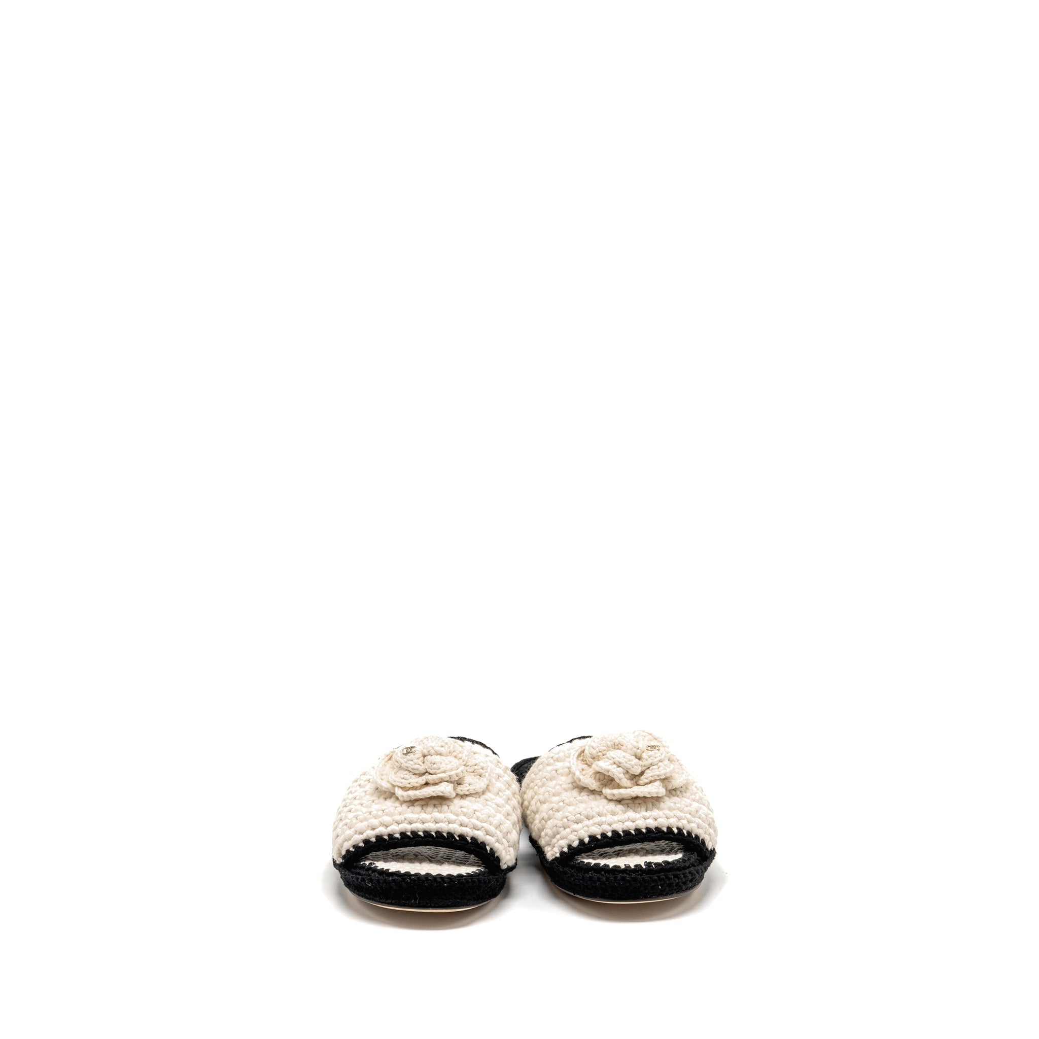 CHANEL 23C CAMELLIA CROCHET MULES SANDALS IVORY / BLACK