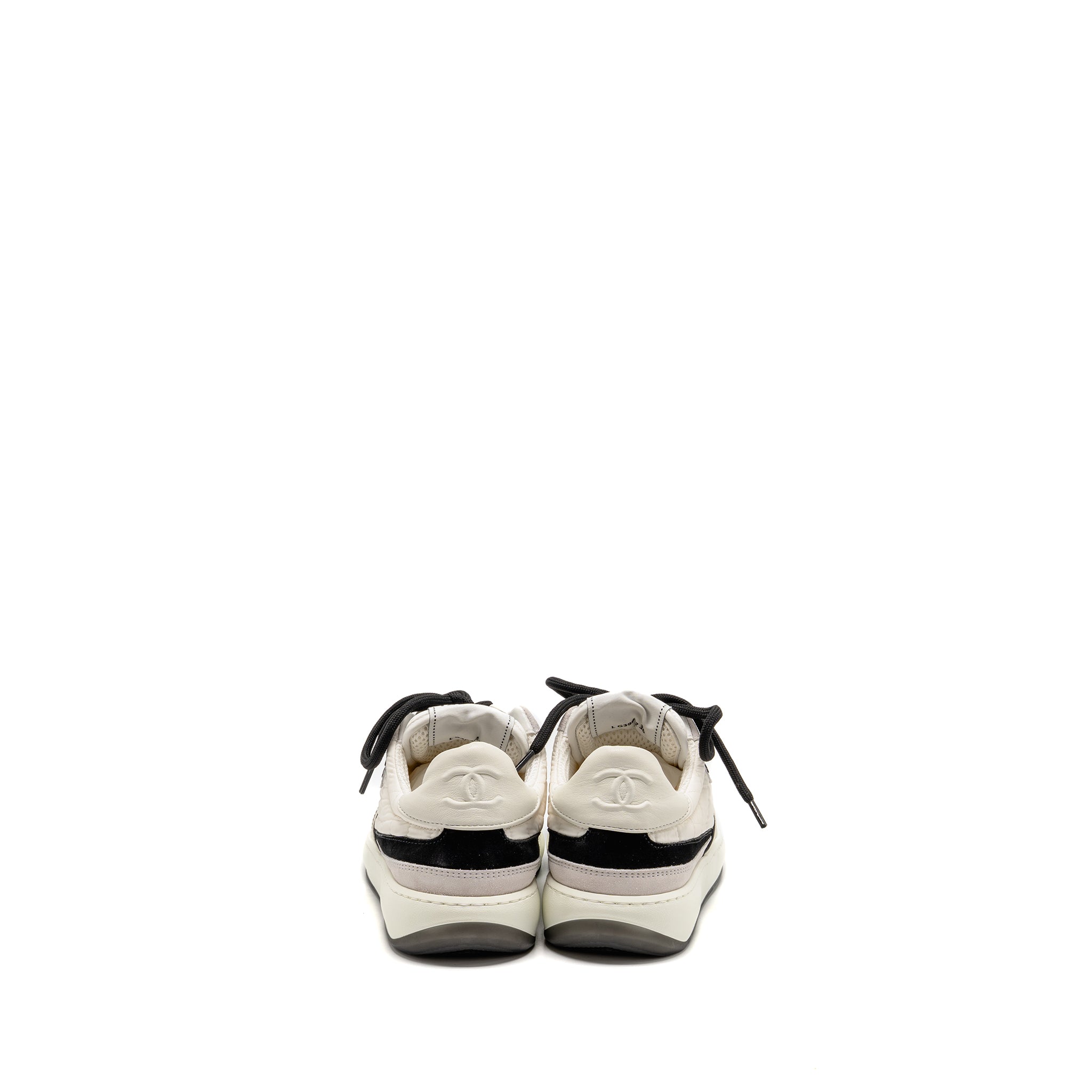 CHANEL CC SNEAKERS SUEDE/FABRIC/CALFSKIN WHITE/LIGHT GREY/BLACK