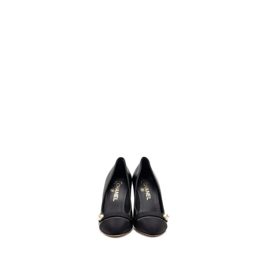 CHANEL CC PEARL PUMPS LEATHER/GROSGRAIN BLACK