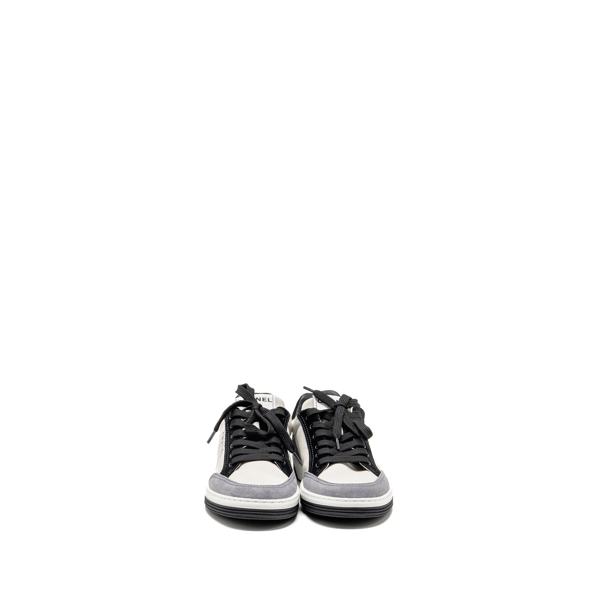 CHANEL LOW TOP SNEAKER SUEDE GREY
