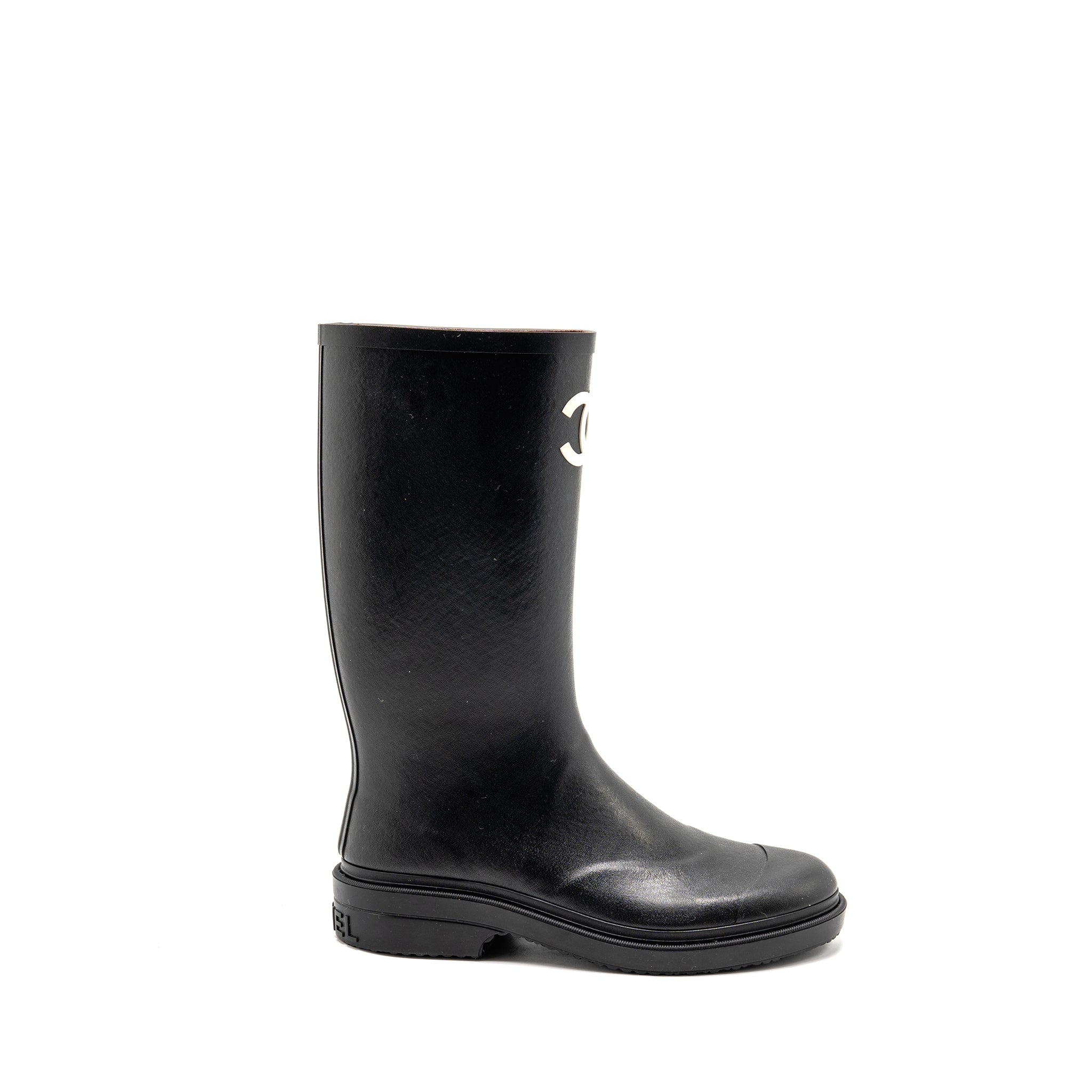 CHANEL 25B HIGH BOOTS CAOUTCHOUC BLACK