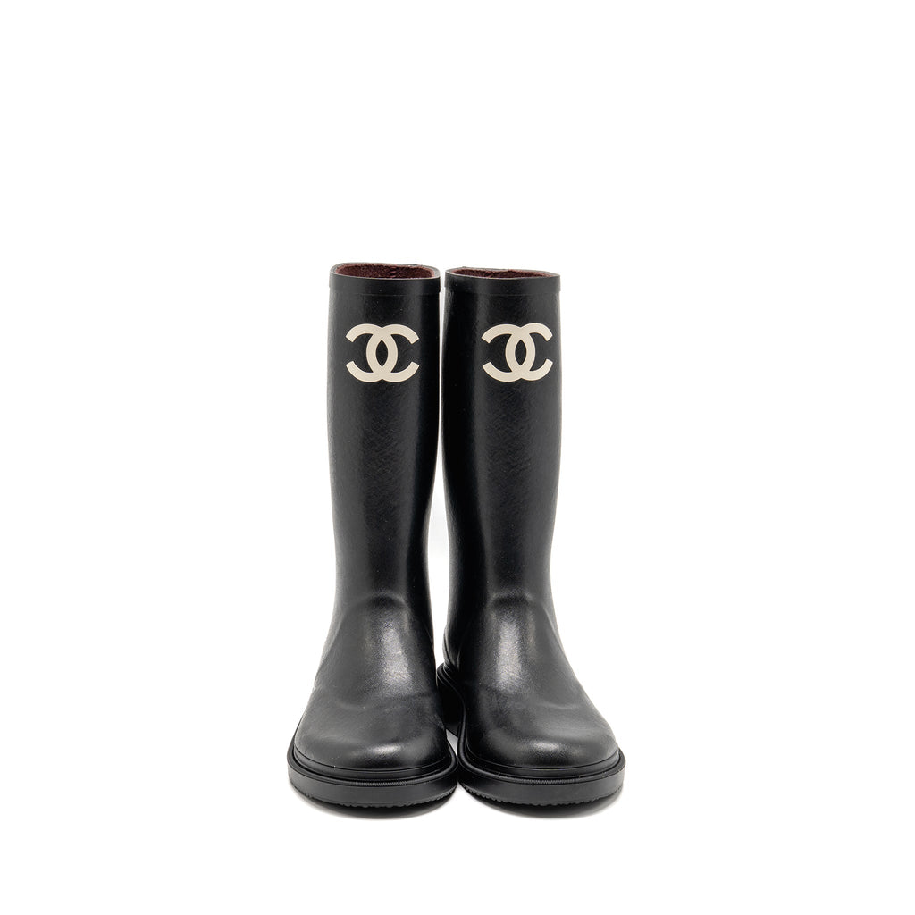 CHANEL 25B HIGH BOOTS CAOUTCHOUC BLACK
