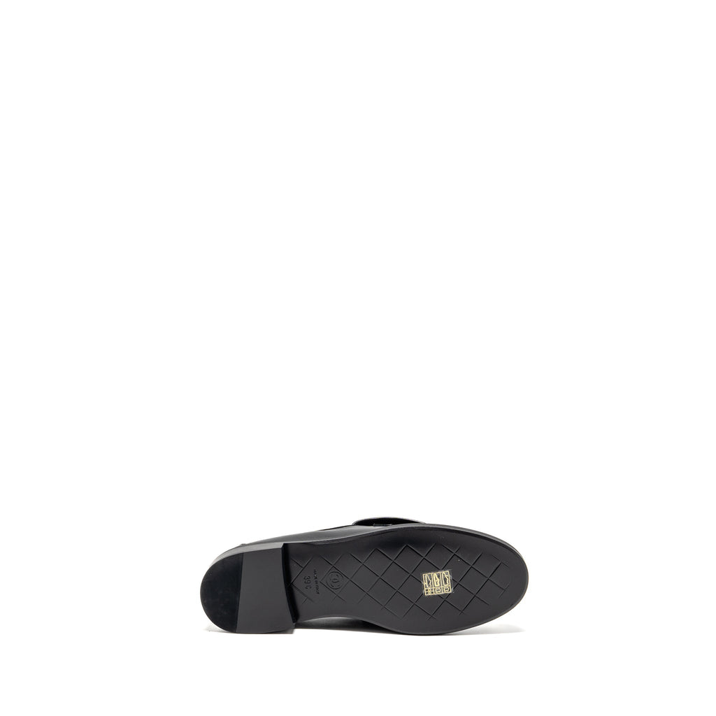 CHANEL TURNLOCK LOAFER LAMBSKIN BLACK LGHW