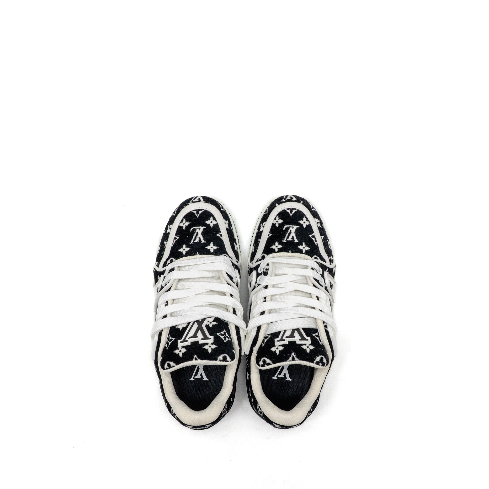 LOUIS VUITTON TRAINER SNEAKERS BLACK / WHITE