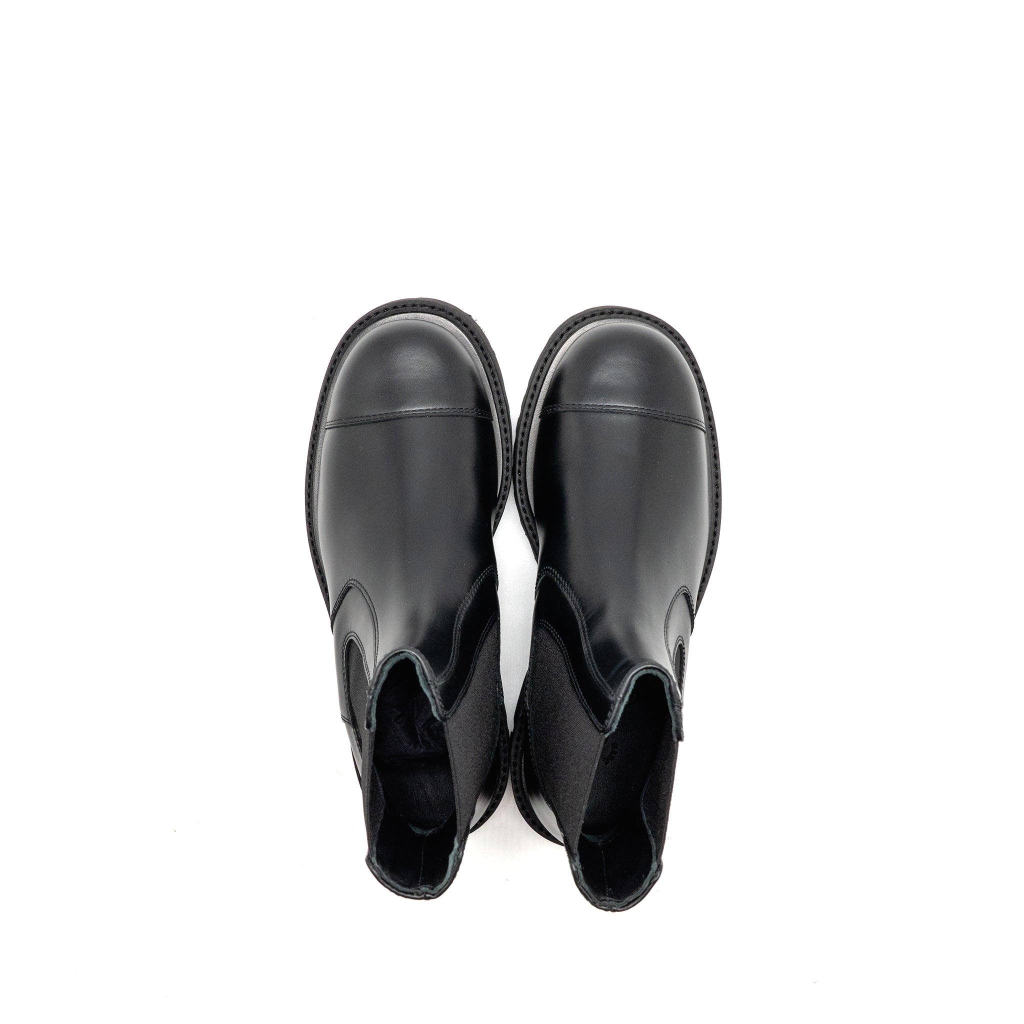CHANEL 24B CC LOGO SHORT BOOTS CALFSKIN BLACK