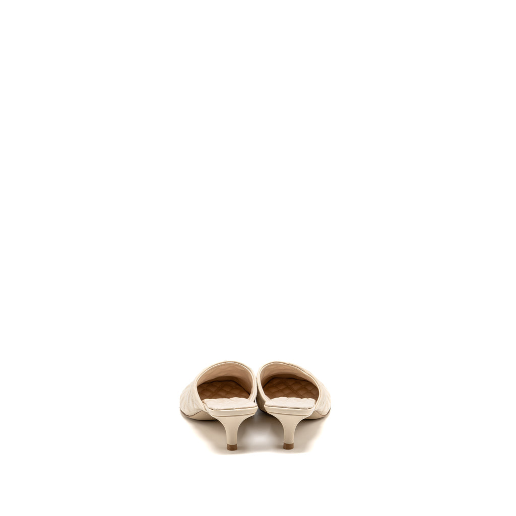 BURBERRY EMBROIDERED QUILTED SLIP-ON MULES LEATHER LIGHT BEIGE