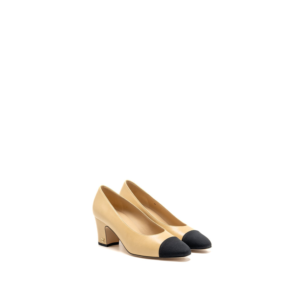 CHANEL PUMP LAMBSKIN BEIGE / BLACK