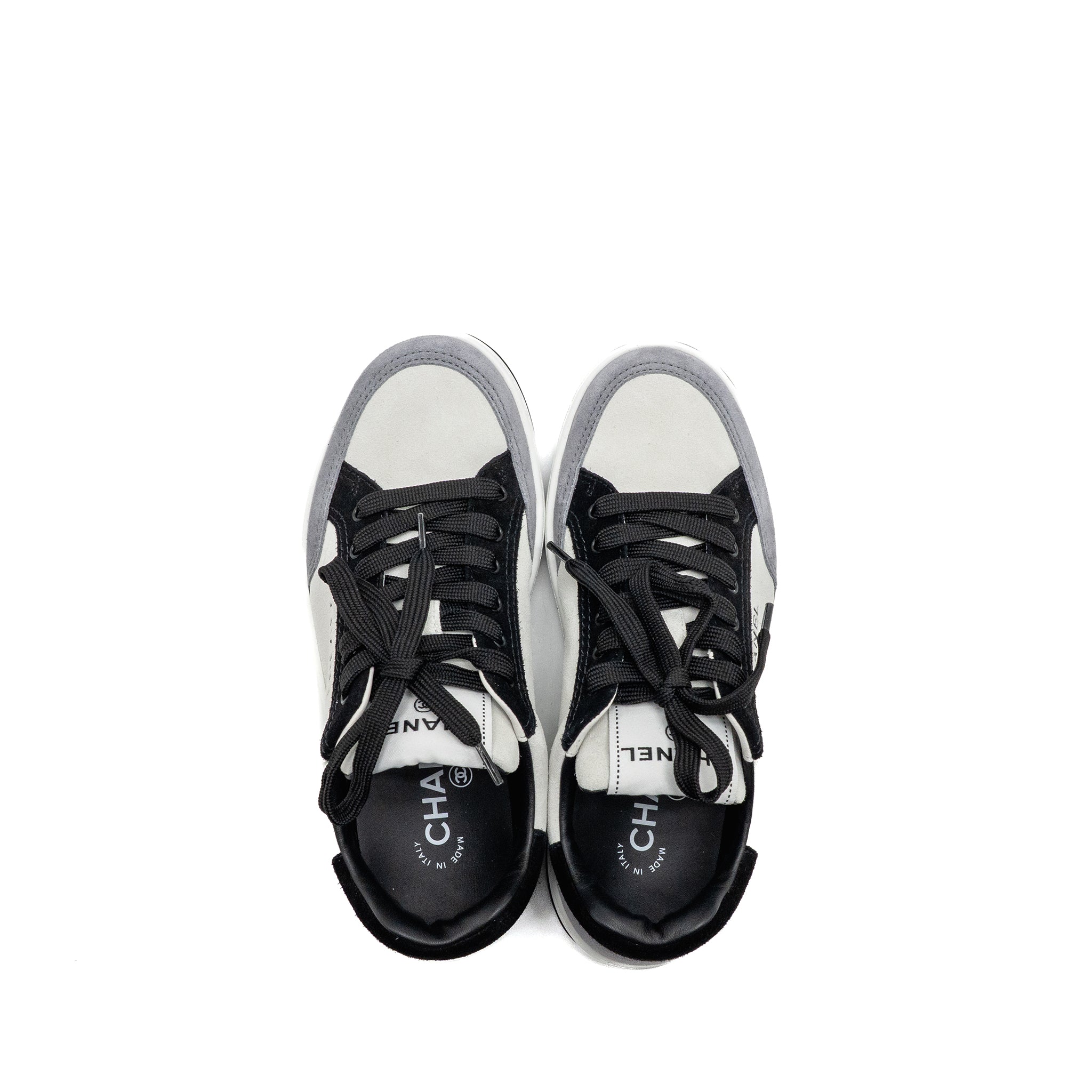 CHANEL LOW TOP SNEAKER SUEDE GREY