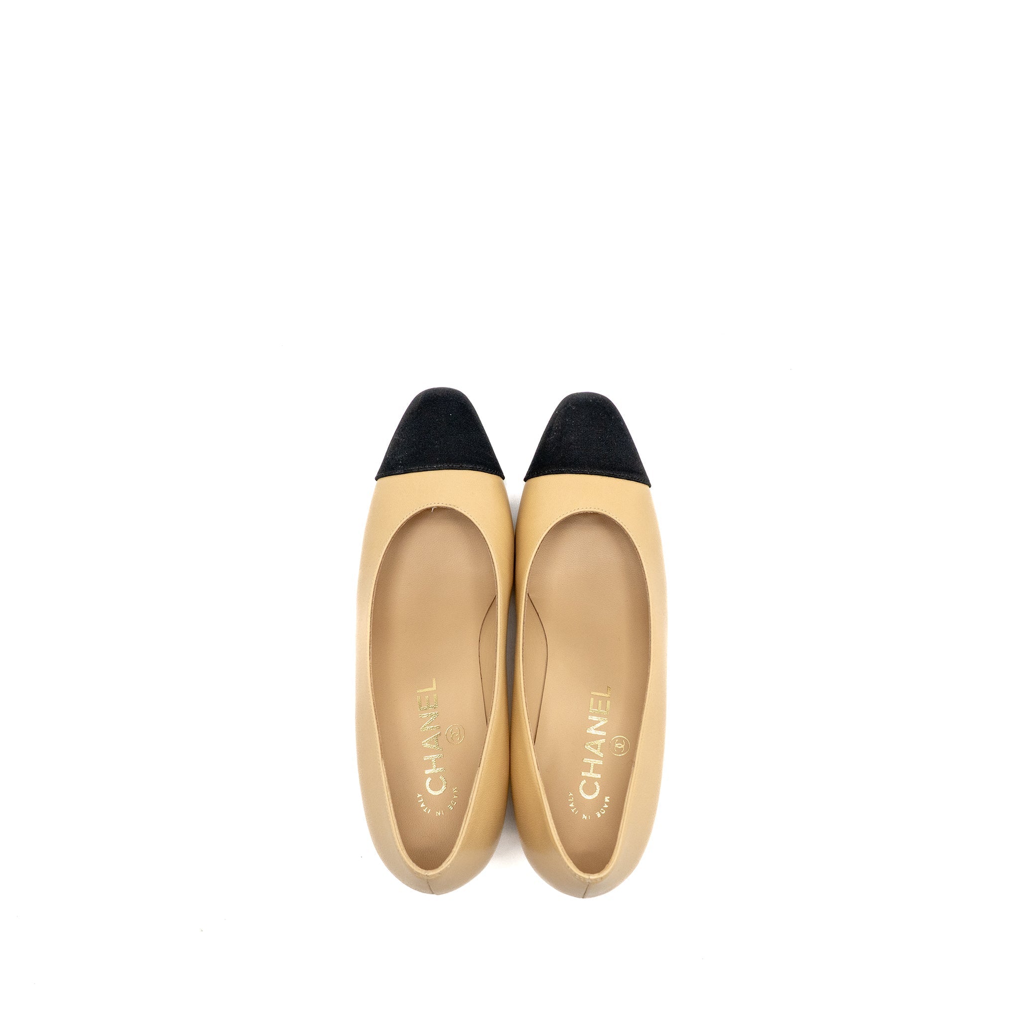 CHANEL PUMP LAMBSKIN BEIGE / BLACK