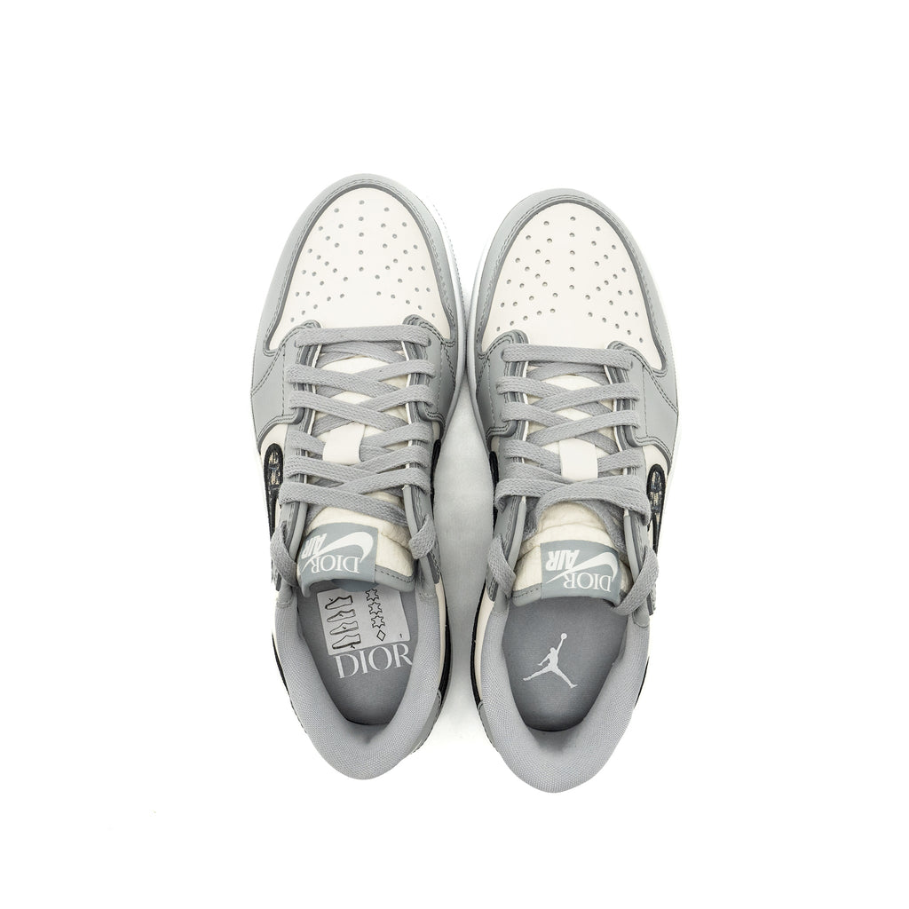 DIOR X AIR JORDAN US RETRO LOW SNEAKERS