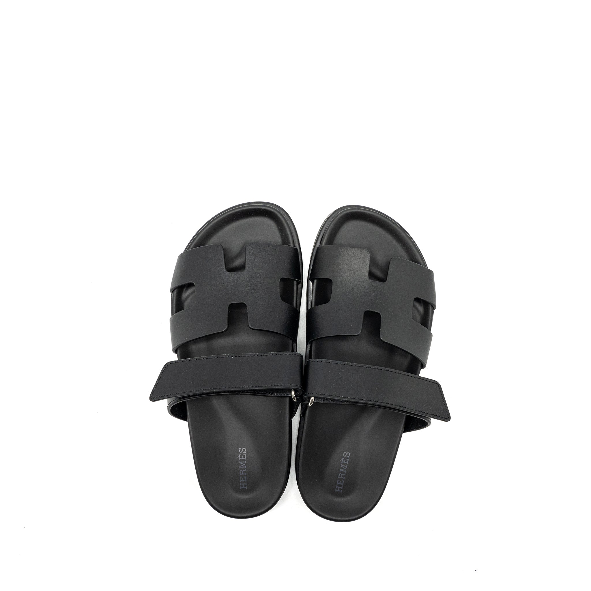 HERMES CHYPRE SANDALS BLACK