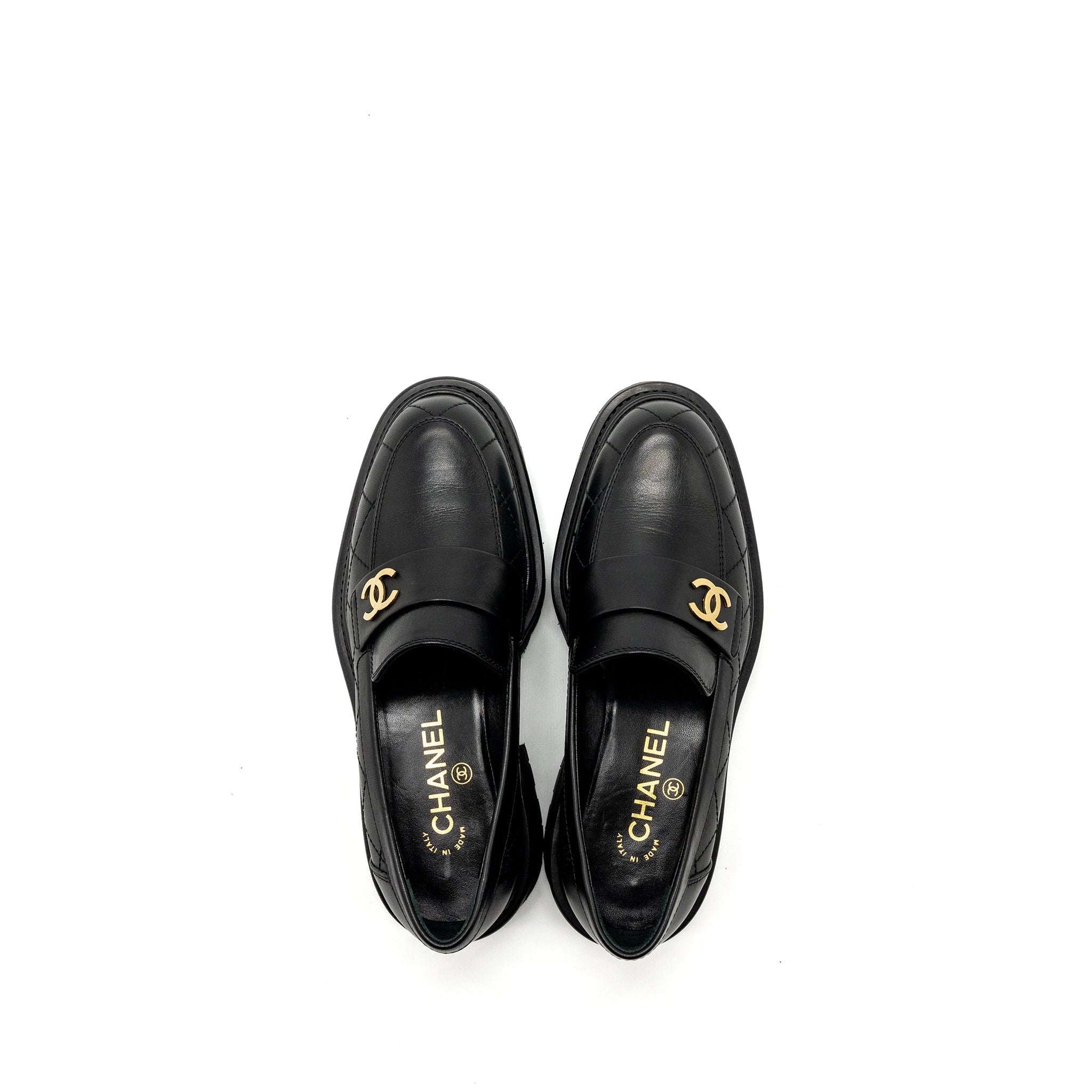 CHANEL CC LOGO LOAFER BLACK GHW