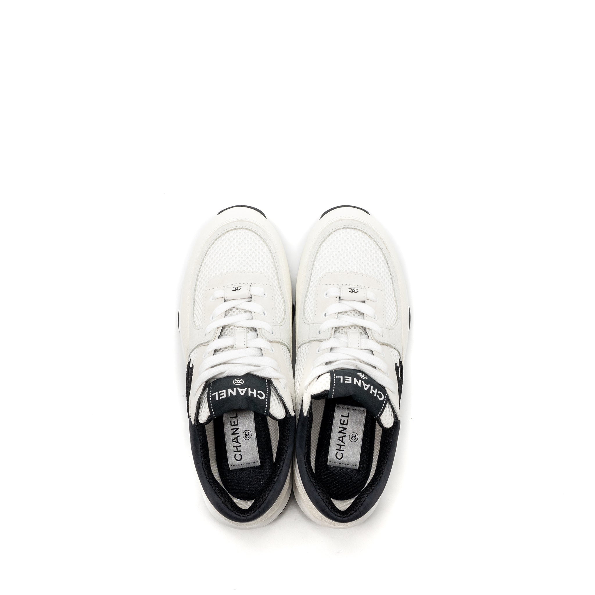 CHANEL CC LOGO TRAINER / SNEAKERS BLACK / WHITE