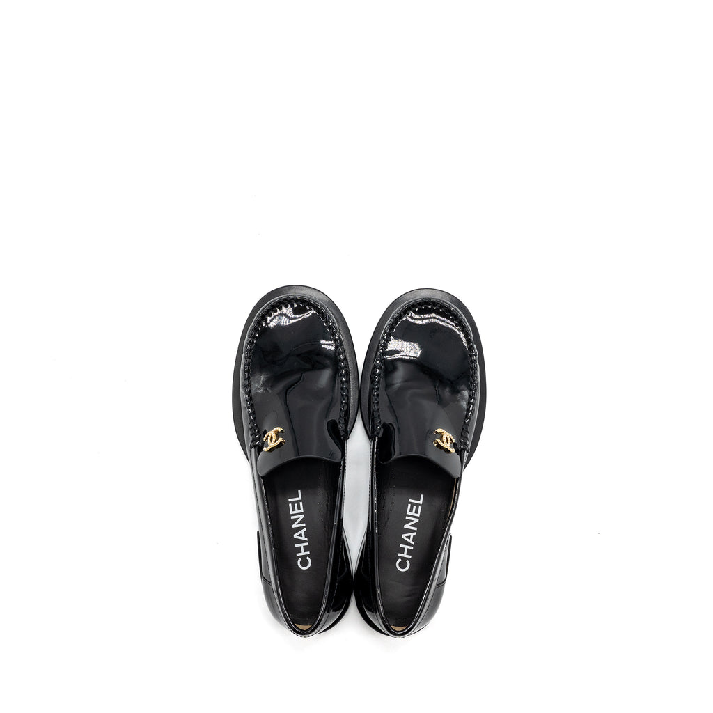 CHANEL CC LOGO WITH PEARL LOAFER PATENT BLACK GHW