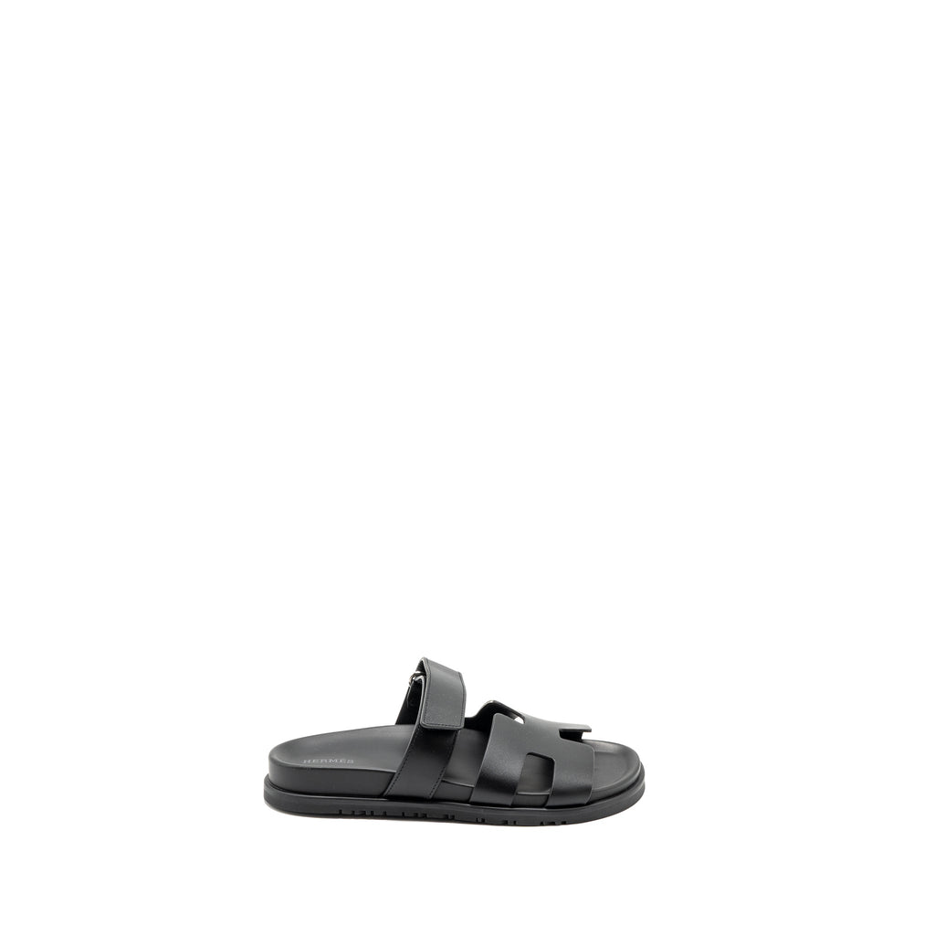 HERMES CHYPRE SANDALS BLACK