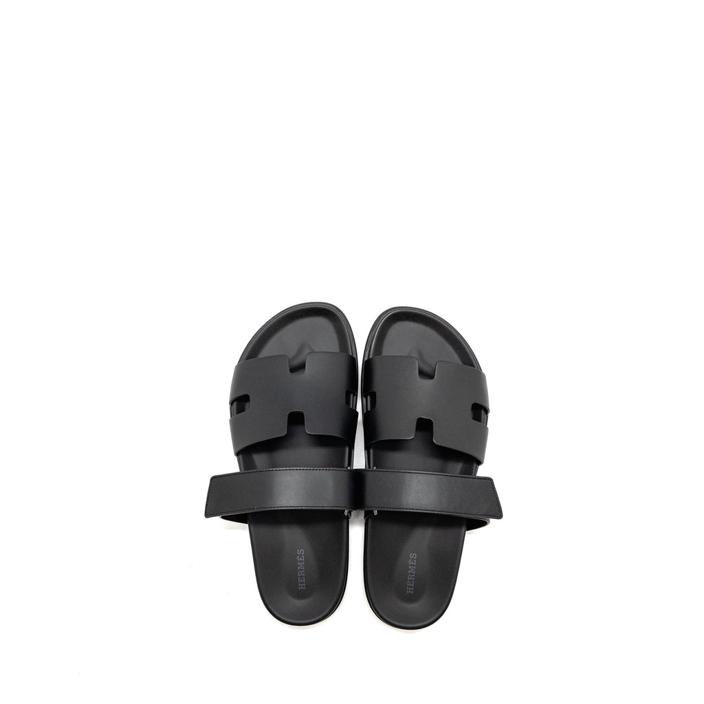 HERMES MEN’S CHYPRE SANDALS BLACK SHW