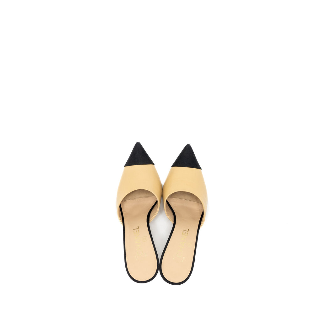 CHANEL PEARL HEEL MULE LEATHER BEIGE/BLACK