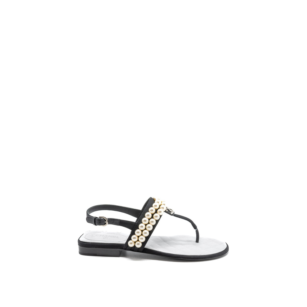 CHANEL 22B FLIP FLOPS SANDALS PEARL LEATHER/FABRIC BLACK SHW