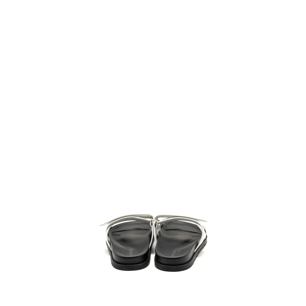 HERMES CHYPRE SANDAL CALFSKIN WHITE / BLACK