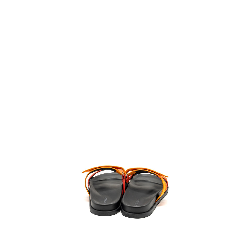 HERMES WOMEN’S CHEVRE VELOURS ROUGE ECARLATE