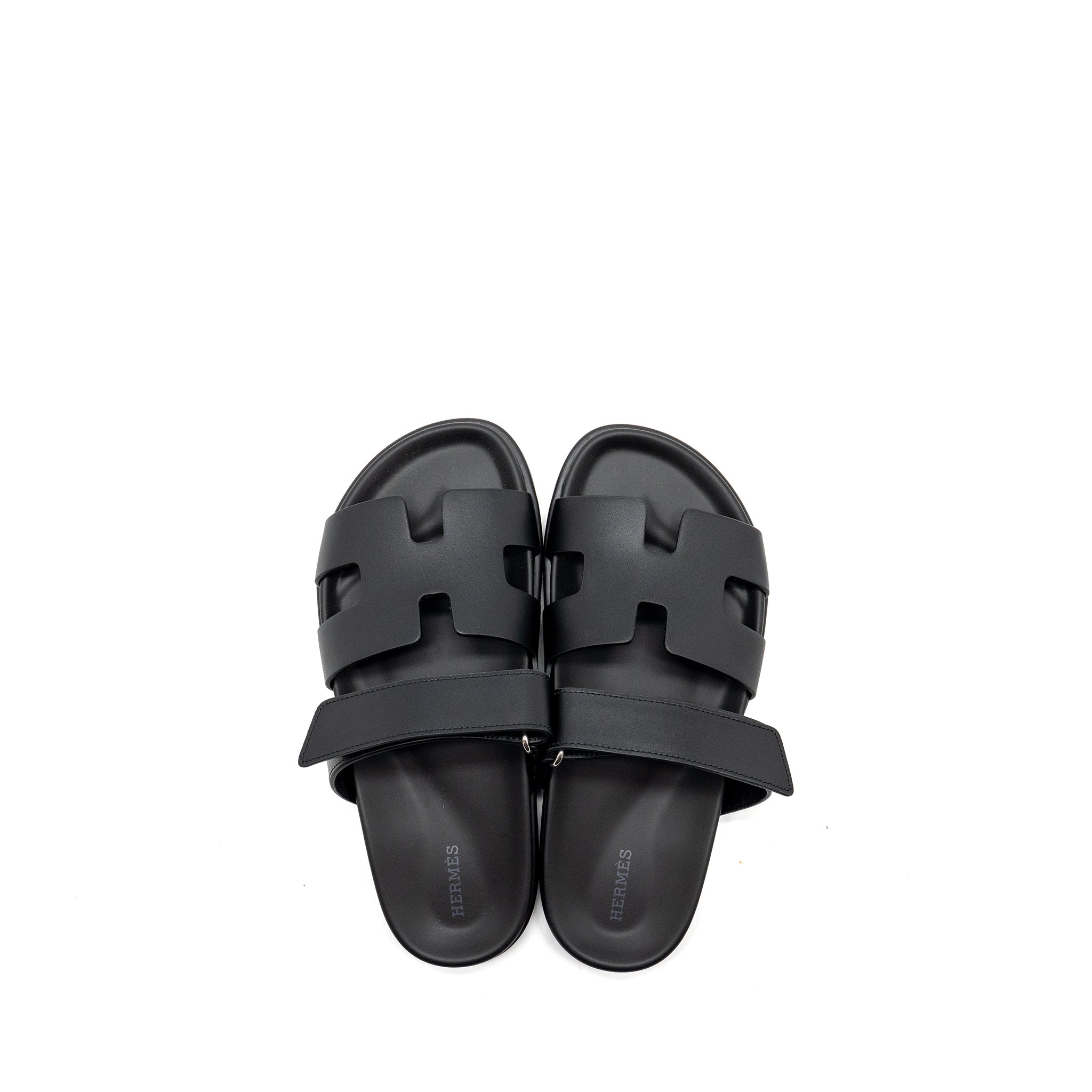 HERMES CHYPRE SANDALS BLACK