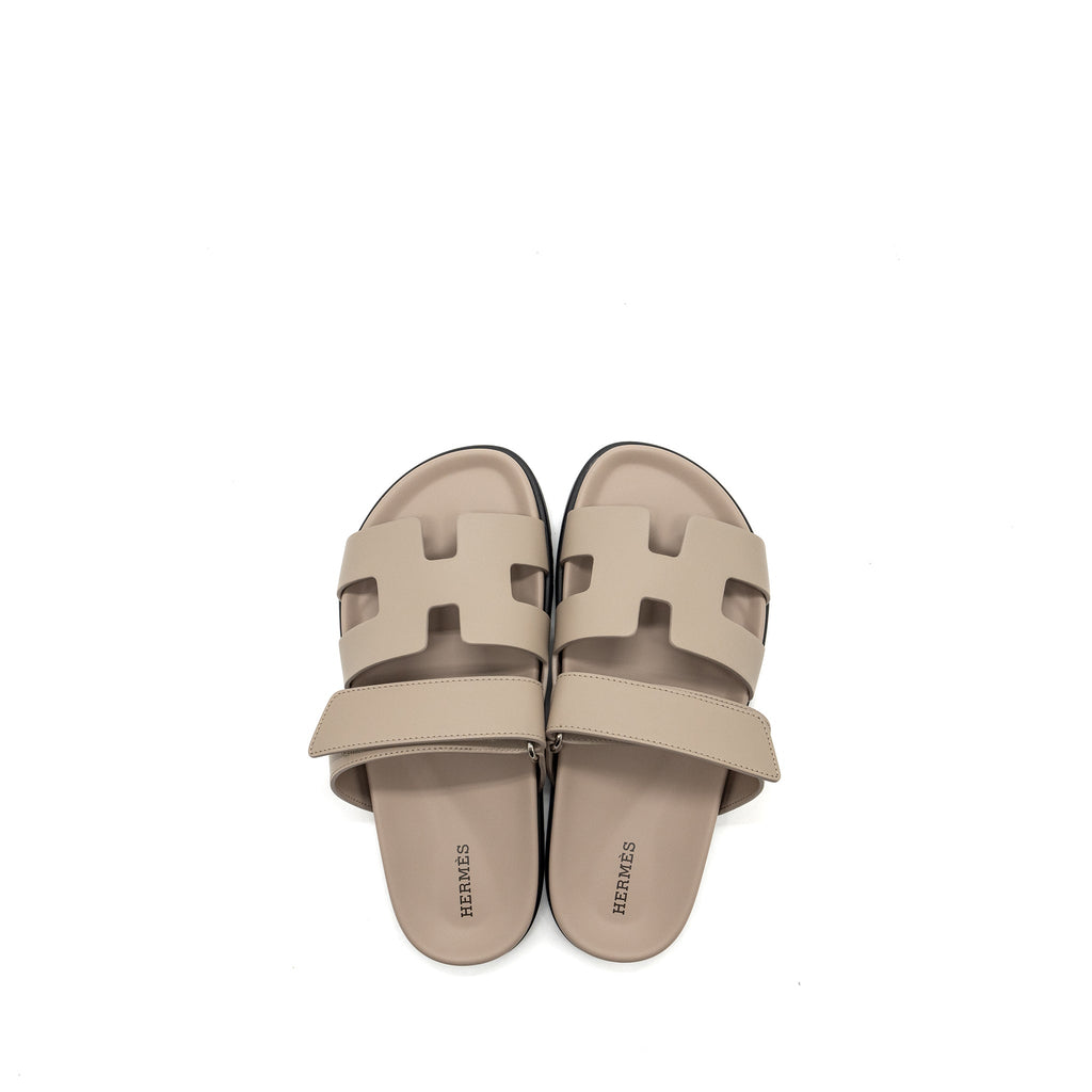 HERMES CHYPRE SANDALS BEIGE MASTIC