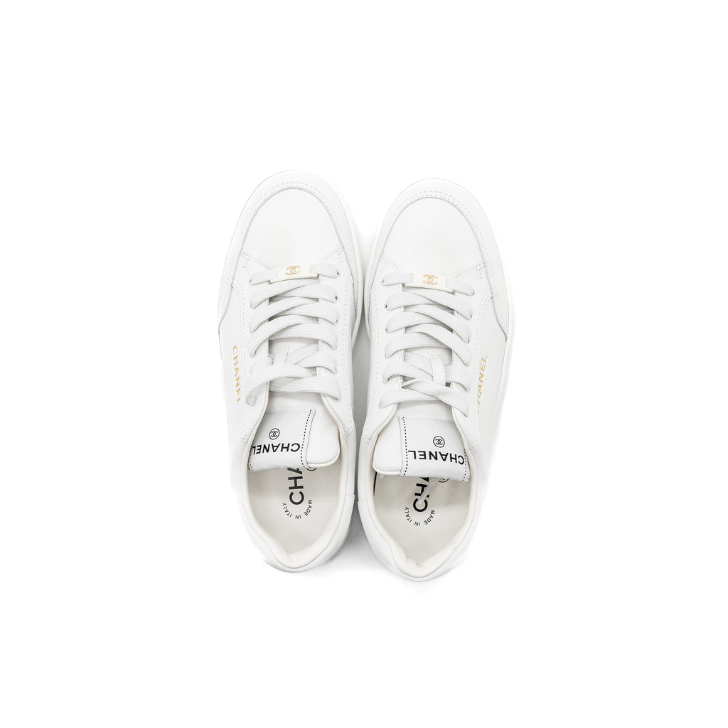 CHANEL SNEAKERS BLACK / WHITE