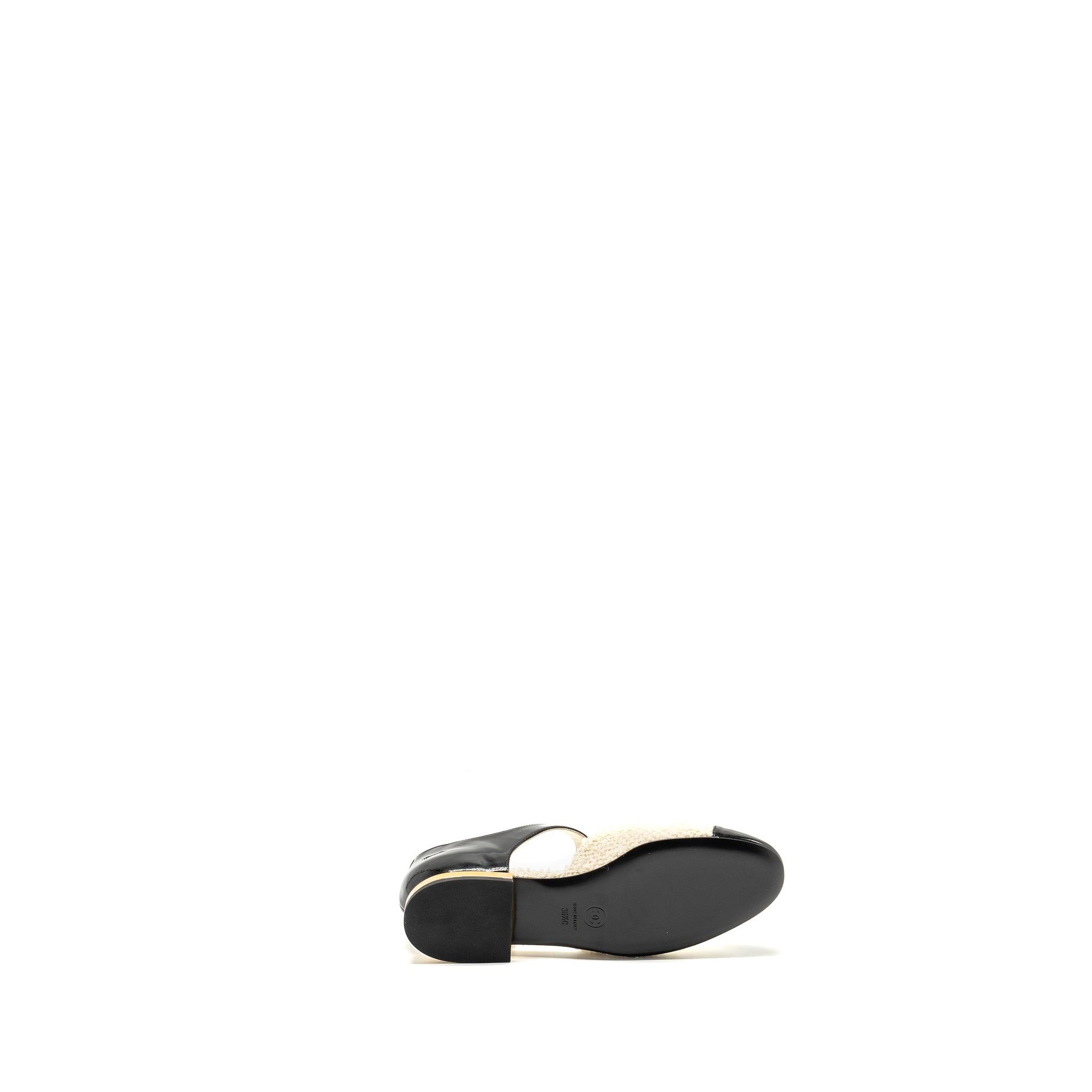 CHANEL 21K CC LOGO BALLERINAS TWEED/PATENT CALFSKIN IVORY/BLACK GHW