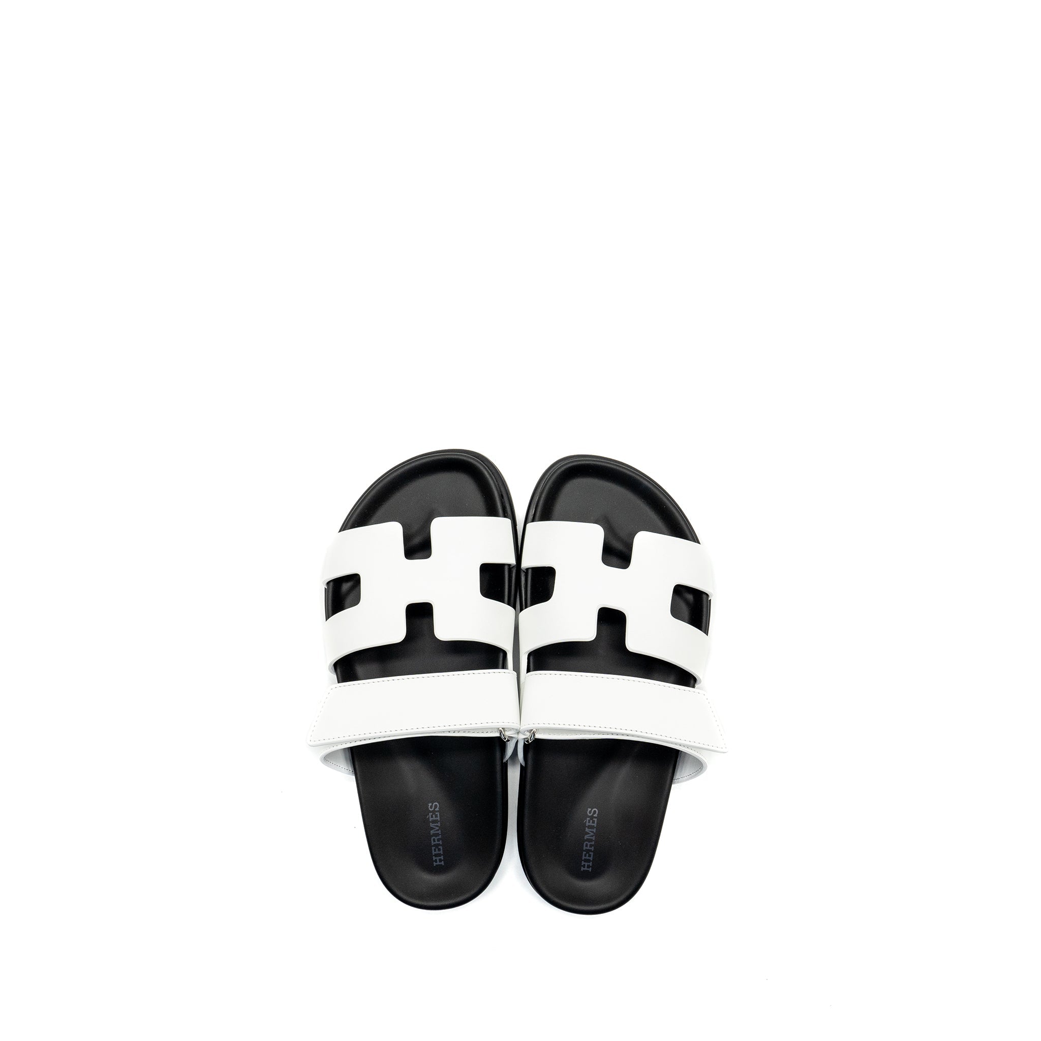 HERMES CHYPRE SANDALS BLACK/WHITE