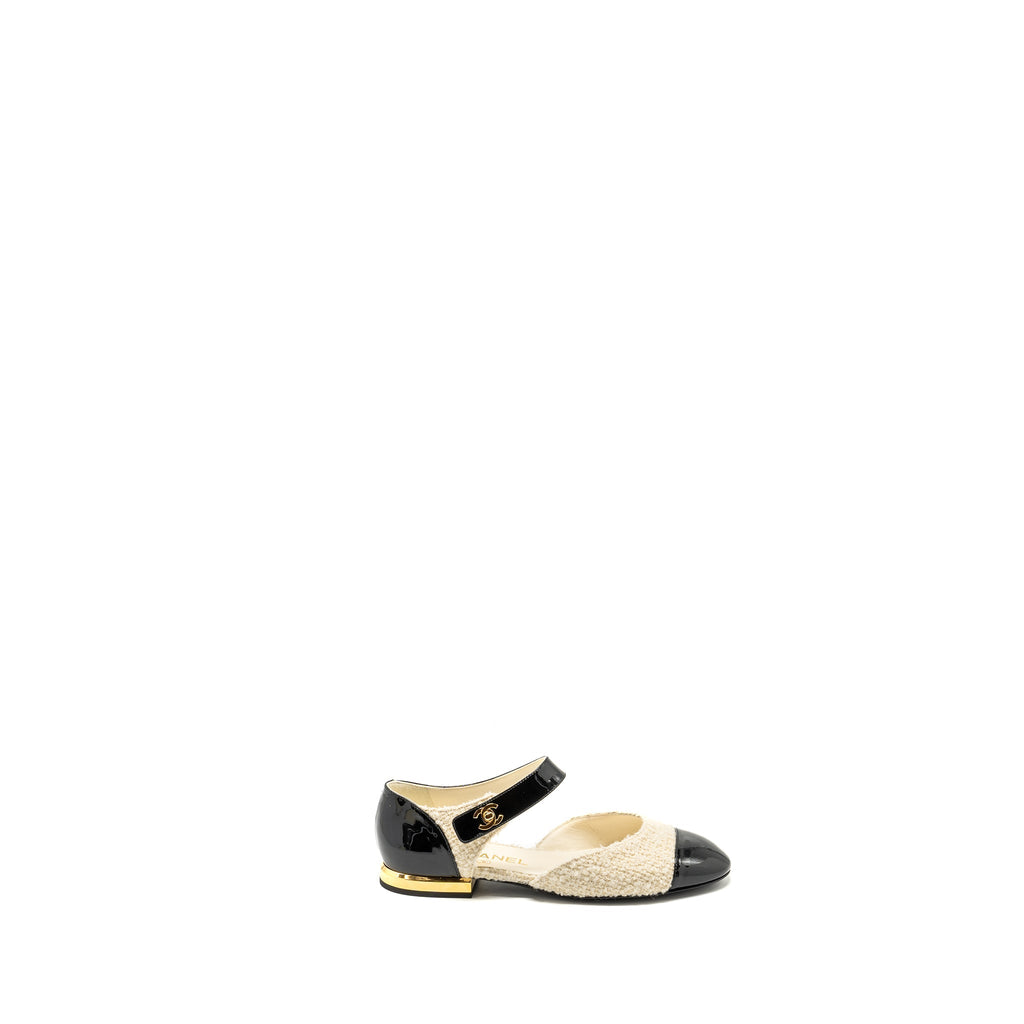 CHANEL 21K CC LOGO BALLERINAS TWEED/PATENT CALFSKIN IVORY/BLACK GHW