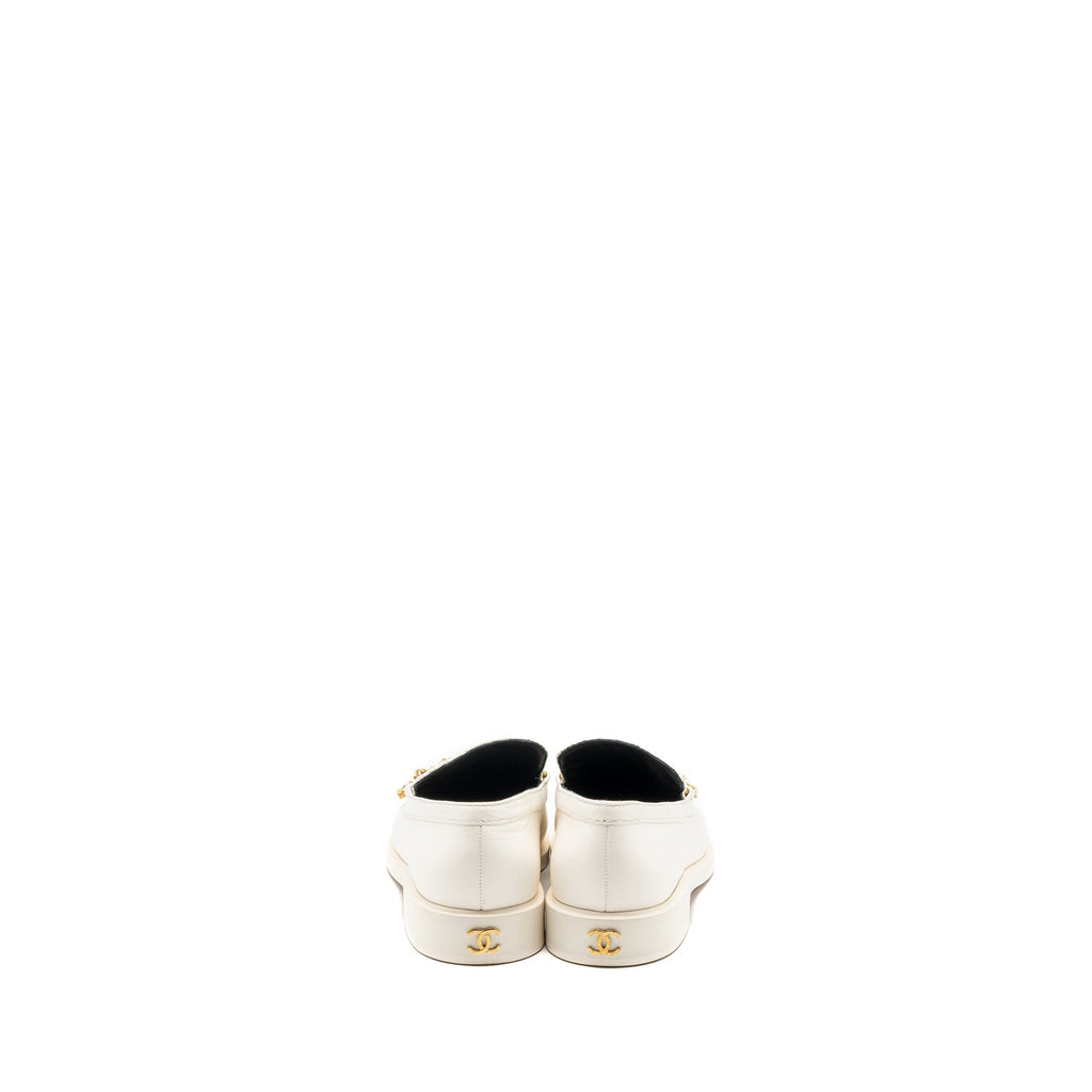 CHANEL LOAFER WITH CHARM LEATHER WHITE GHW