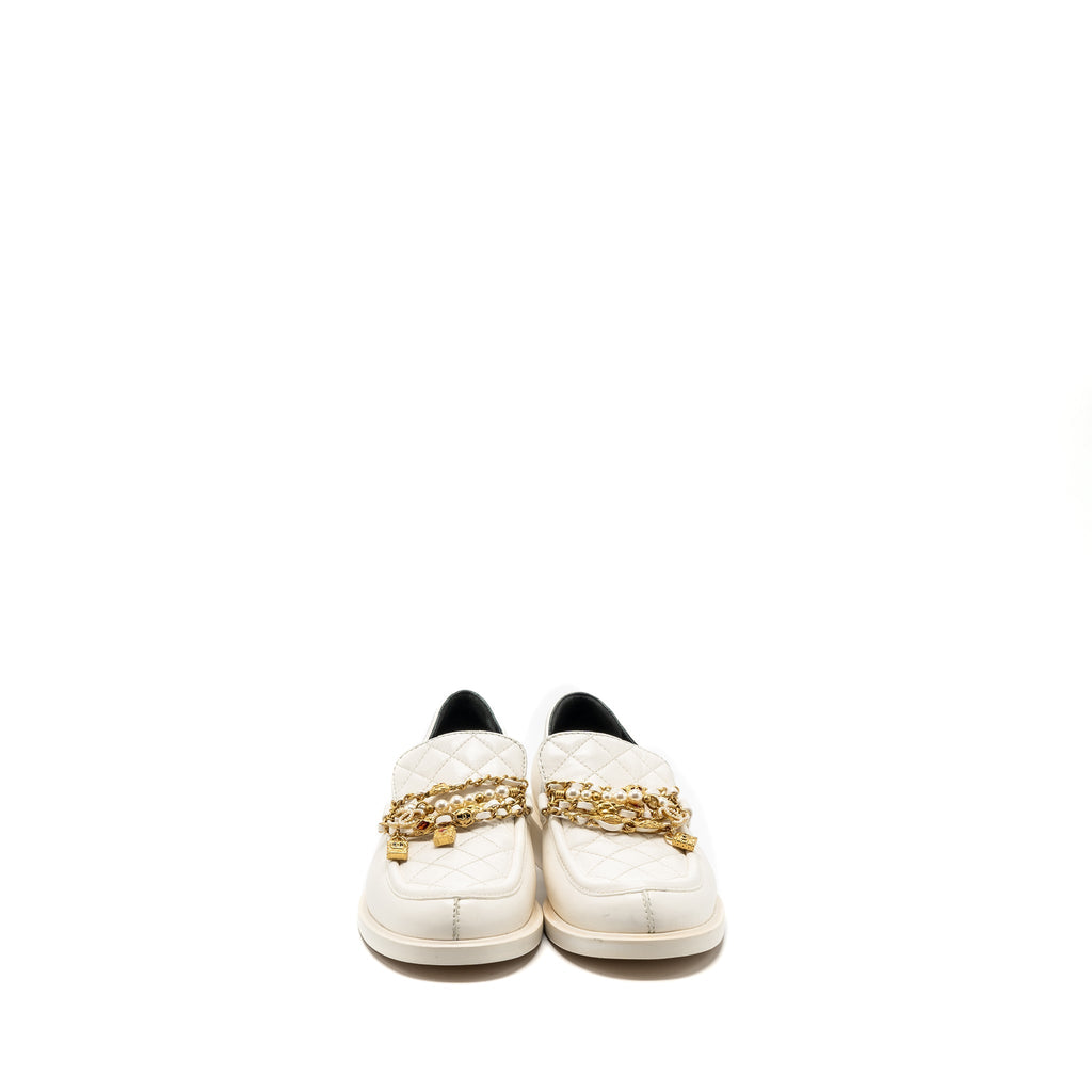 CHANEL LOAFER WITH CHARM LEATHER WHITE GHW