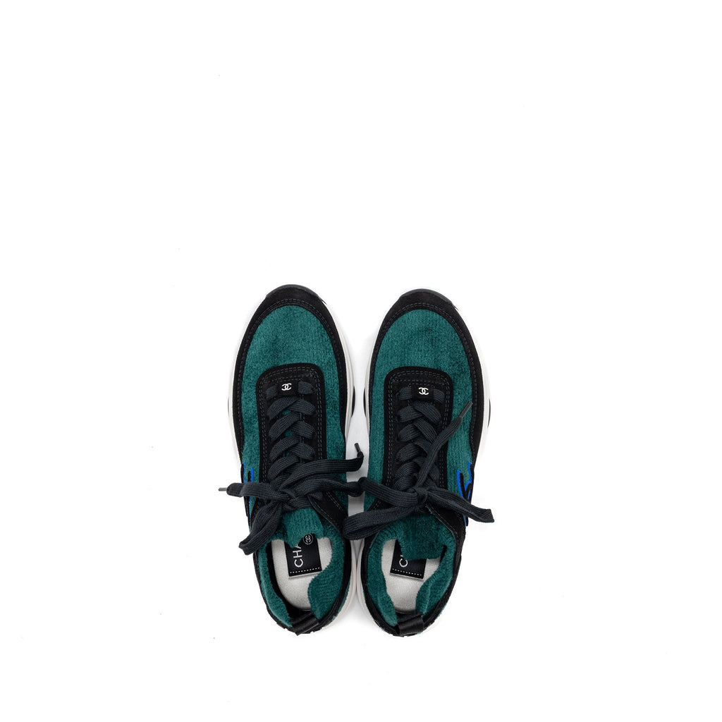 CHANEL CC LOGO SNEAKERS SUEDE/KNIT FABRIC GREEN/BLACK