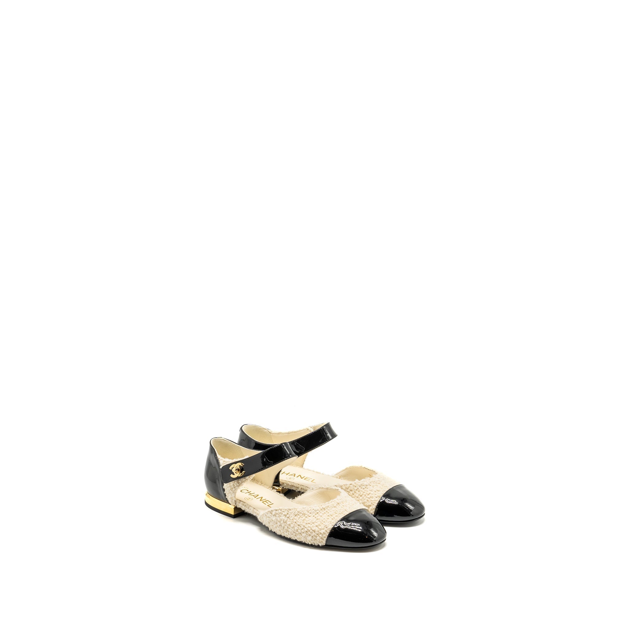 CHANEL 21K CC LOGO BALLERINAS TWEED/PATENT CALFSKIN IVORY/BLACK GHW