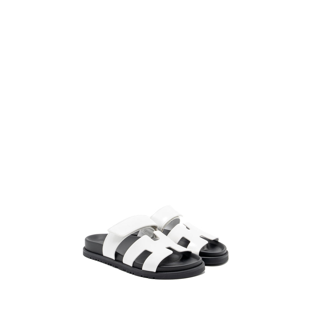 HERMES CHYPRE SANDAL CALFSKIN BLANC