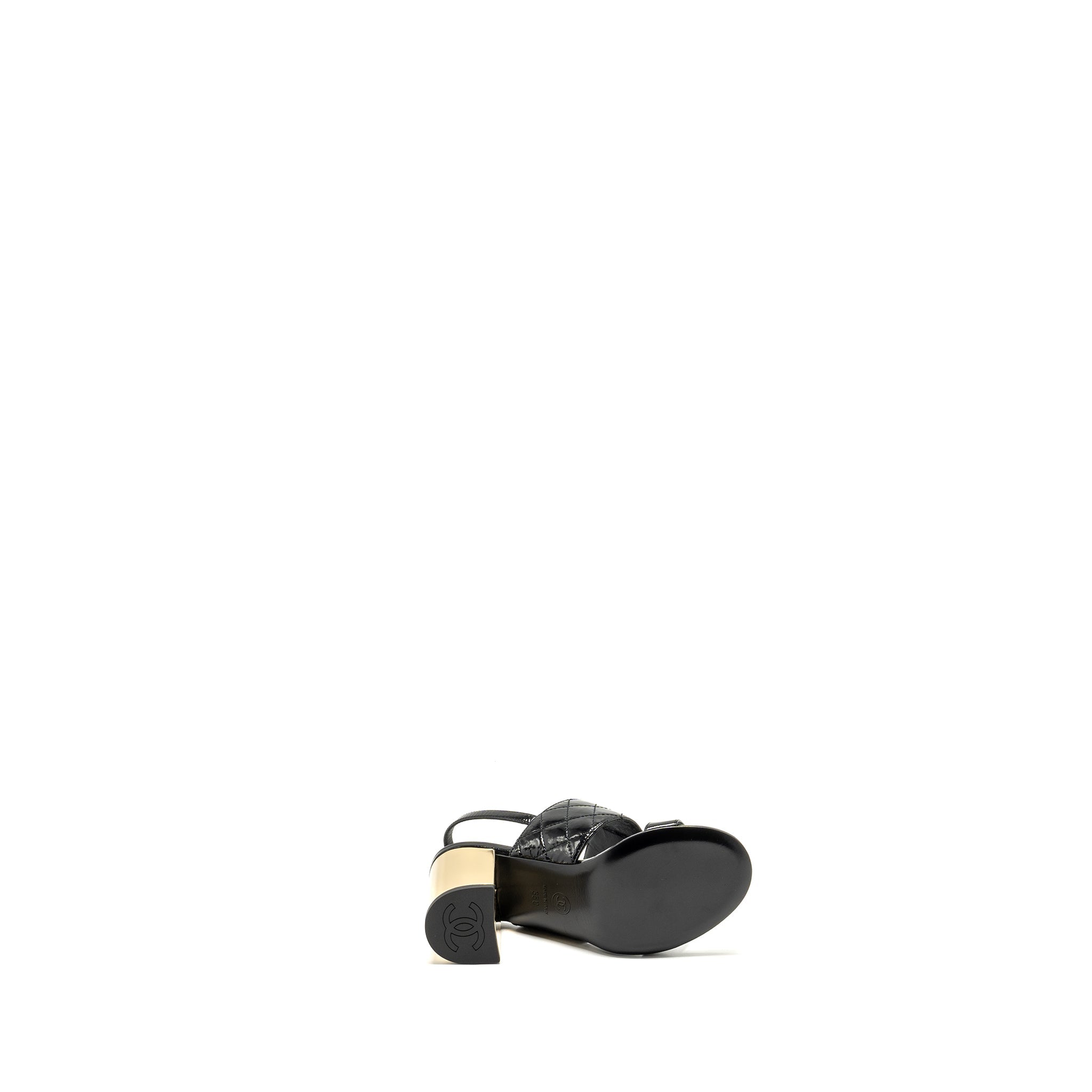 CHANEL 23P CC LOGO SANDALS PATENT GOATSKIN BLACK